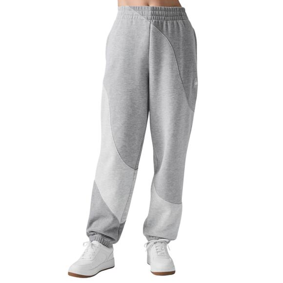 NWOT Alo Yoga Make Waves Sweatpant Heather Grey Tonal Unisex XXS (Women's XS) - Picture 1 of 5